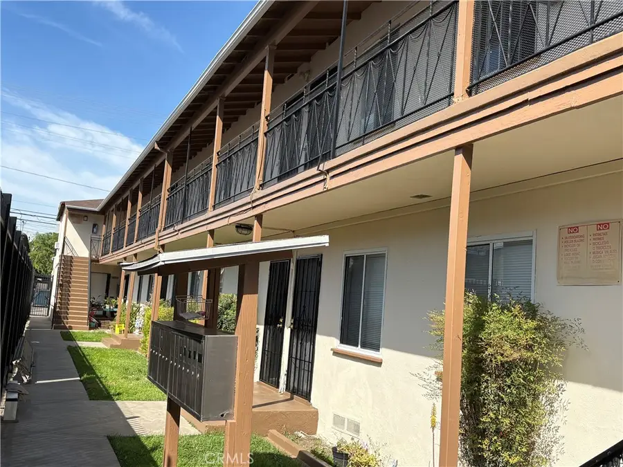 1885 Locust, Long Beach, CA 90806 - #2