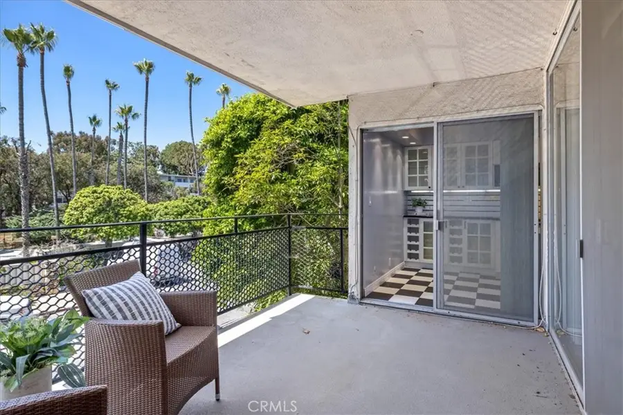 289 S Barrington Avenue #A203, Los Angeles, CA 90049 - #3