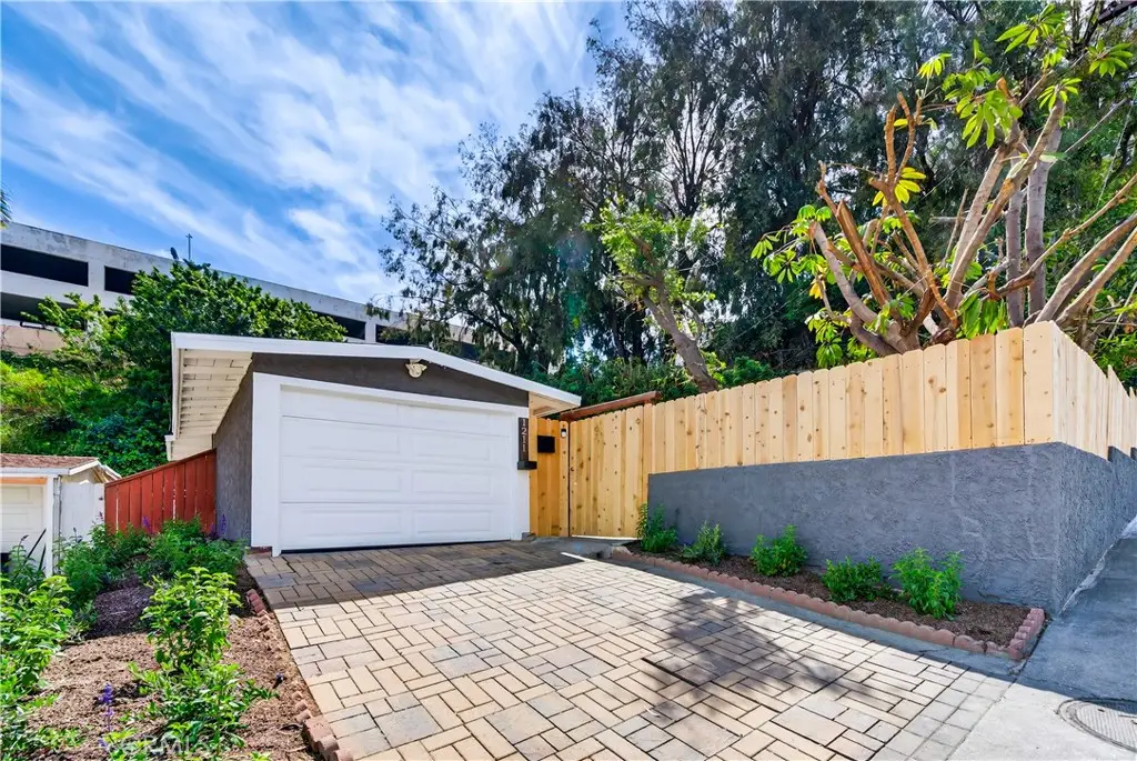 1211 W 6th, San Pedro, CA 90731 - #1