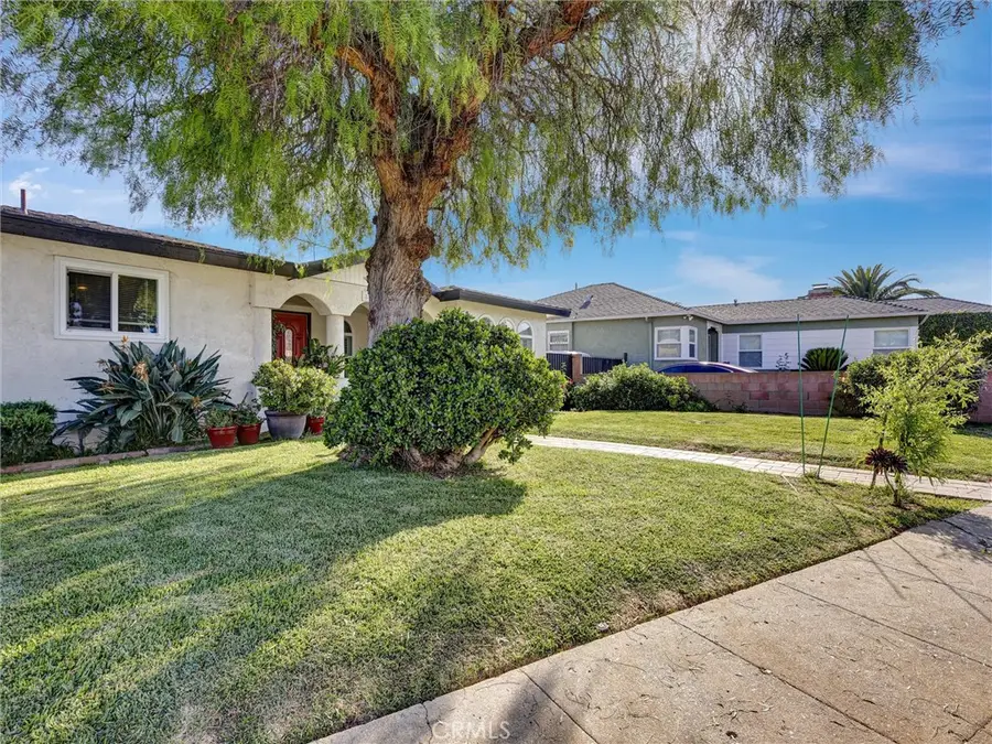 812 W Athens, Los Angeles, CA 90044 - #3