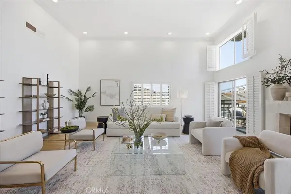 11737 Darlington Ave #305, Los Angeles, CA 90049