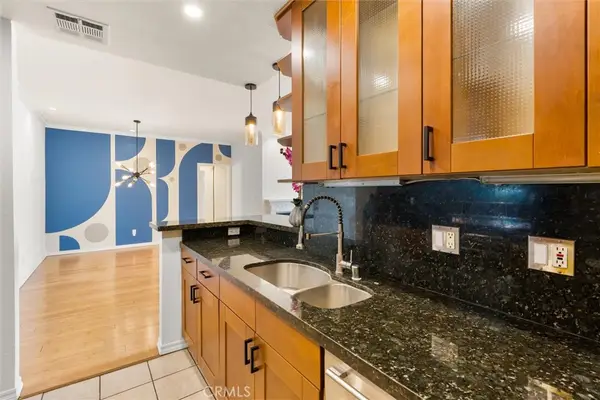 11225 Peach Grove #203, North Hollywood, CA 91601