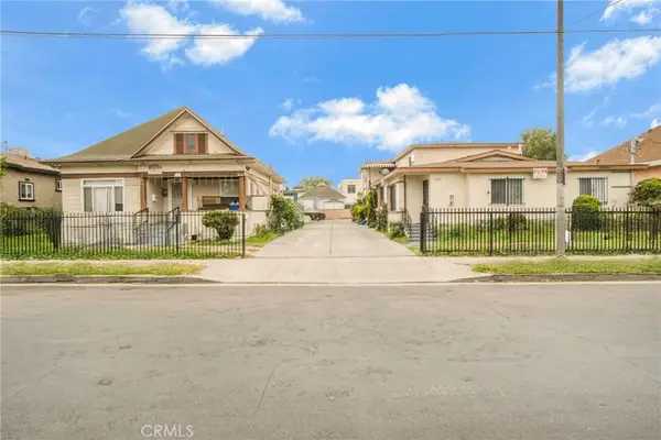 886 E 43rd Place, Los Angeles, CA 90011