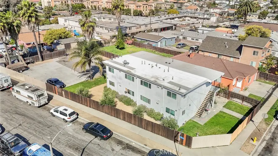 11513 Berendo, Los Angeles, CA 90044 - #3