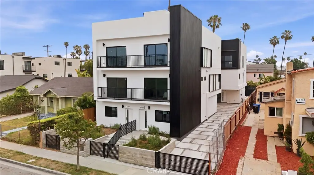 1428 S Cloverdale Avenue #1/2, Los Angeles, CA 90019 - #1