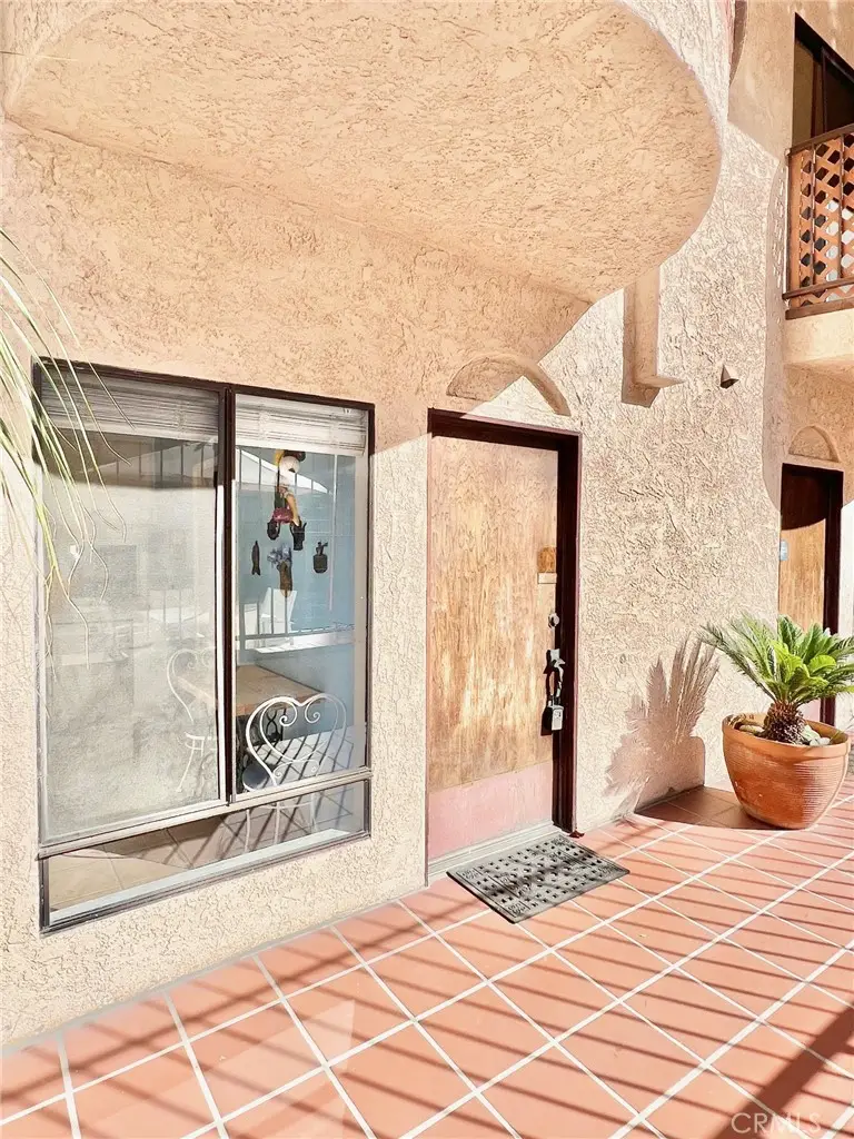 340 Clemente #10, Avalon, CA 90704 - #2