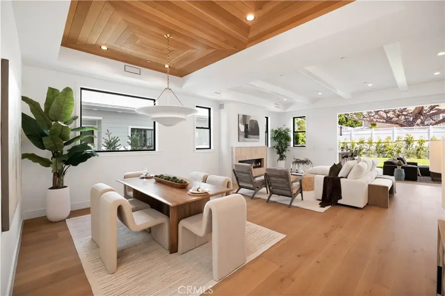 1013 10th Street, Manhattan Beach, CA 90266 - #2