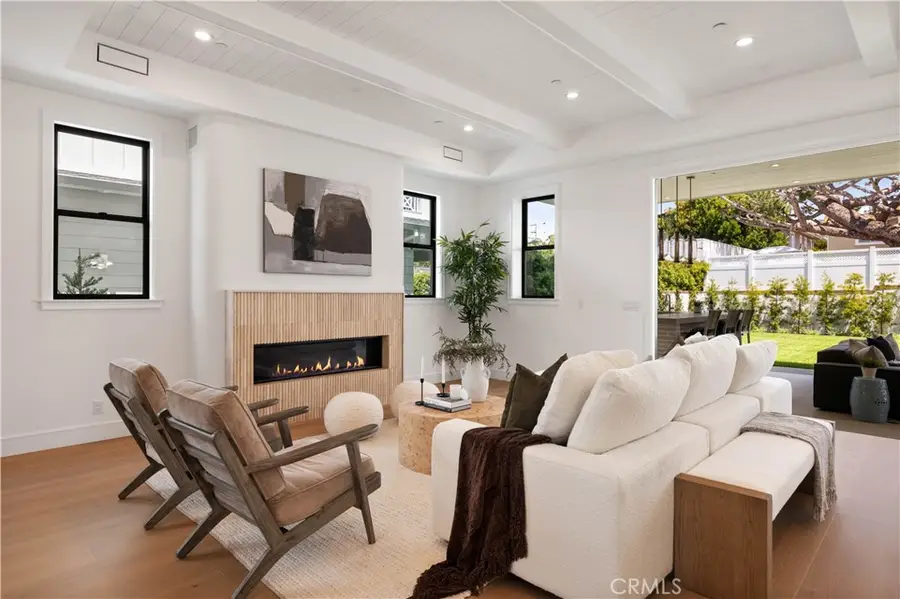 1013 10th Street, Manhattan Beach, CA 90266 - #3