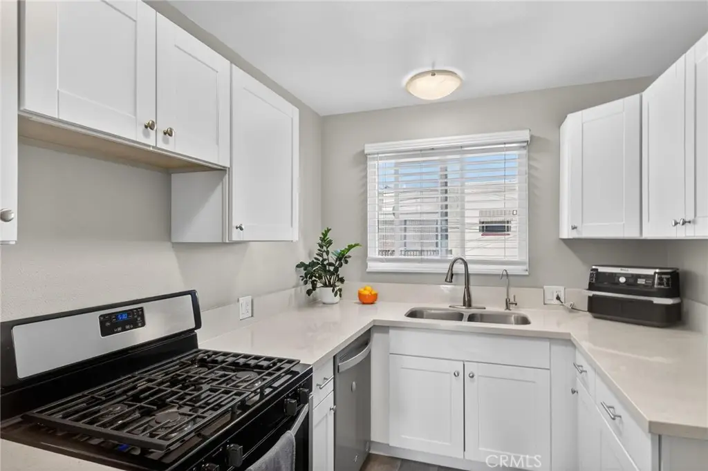 1057 E Appleton #10, Long Beach, CA 90802 - #1