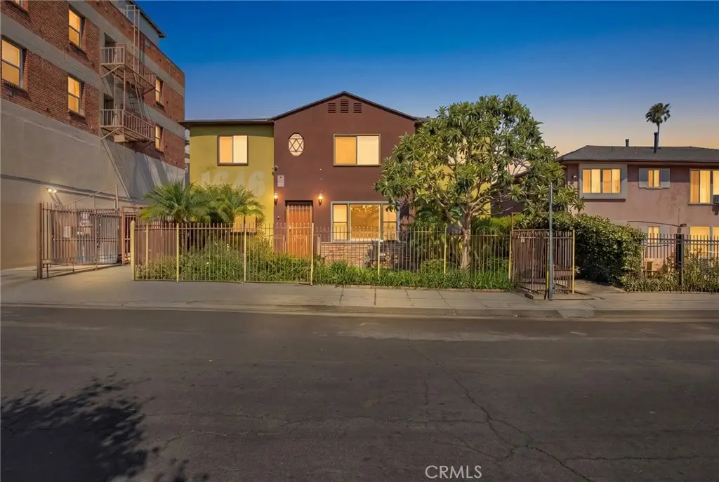 1646 N Harvard, Los Angeles, CA 90027 - #1