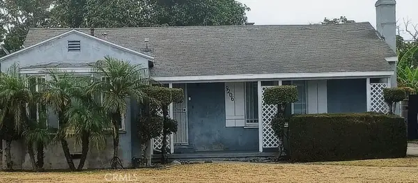 9206 S Van Ness Street, Los Angeles, CA 90047