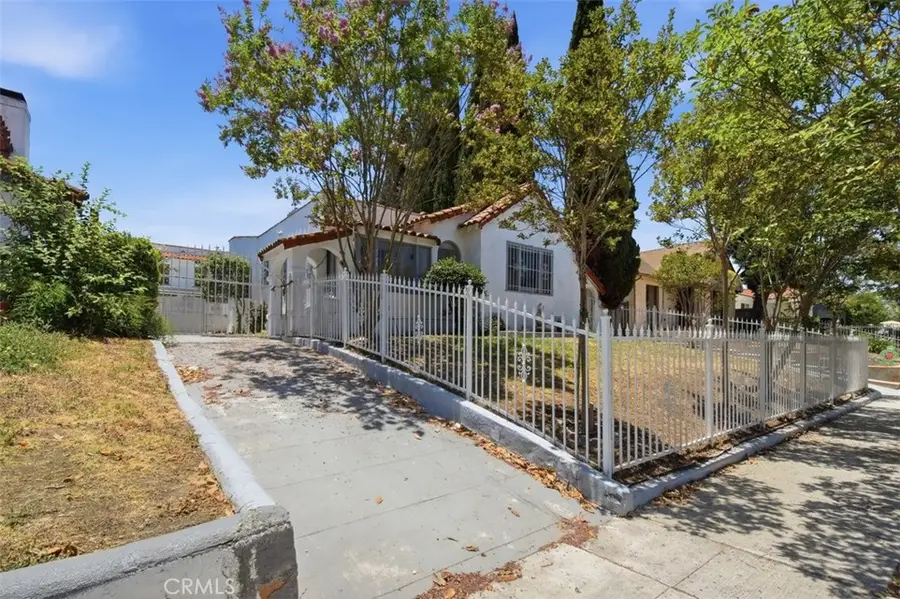 2136 W 75th Street, Los Angeles, CA 90047 - #2