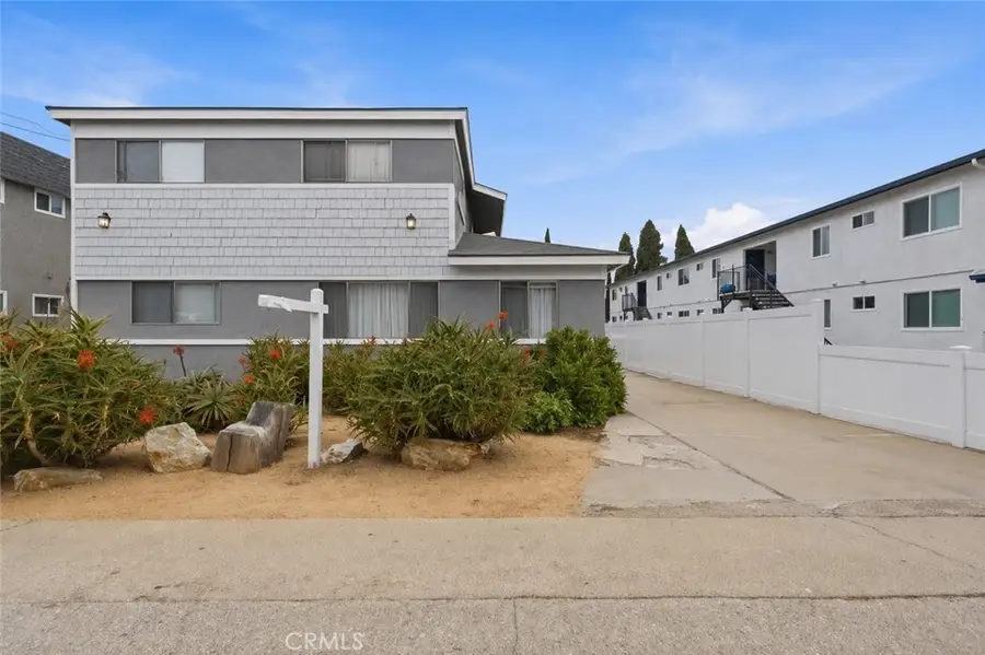 2311 Vanderbilt Ln., Redondo Beach, CA 90278 - #3