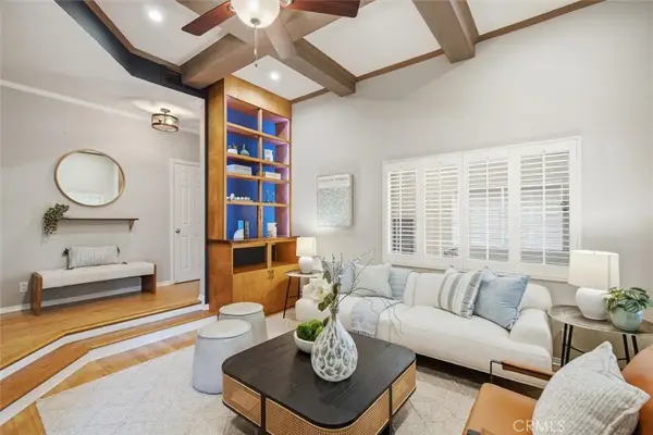 18730 Hatteras #47, Tarzana, CA 91356