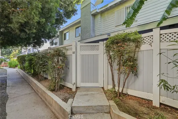 8350 Burnet #12, North Hills, CA 91343