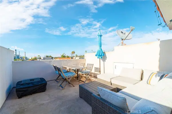 413 N Elena Avenue #C, Redondo Beach, CA 90277