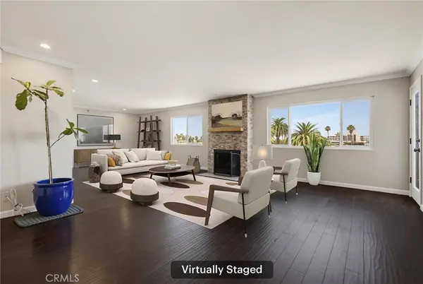 726 Elm Avenue #403, Long Beach, CA 90813