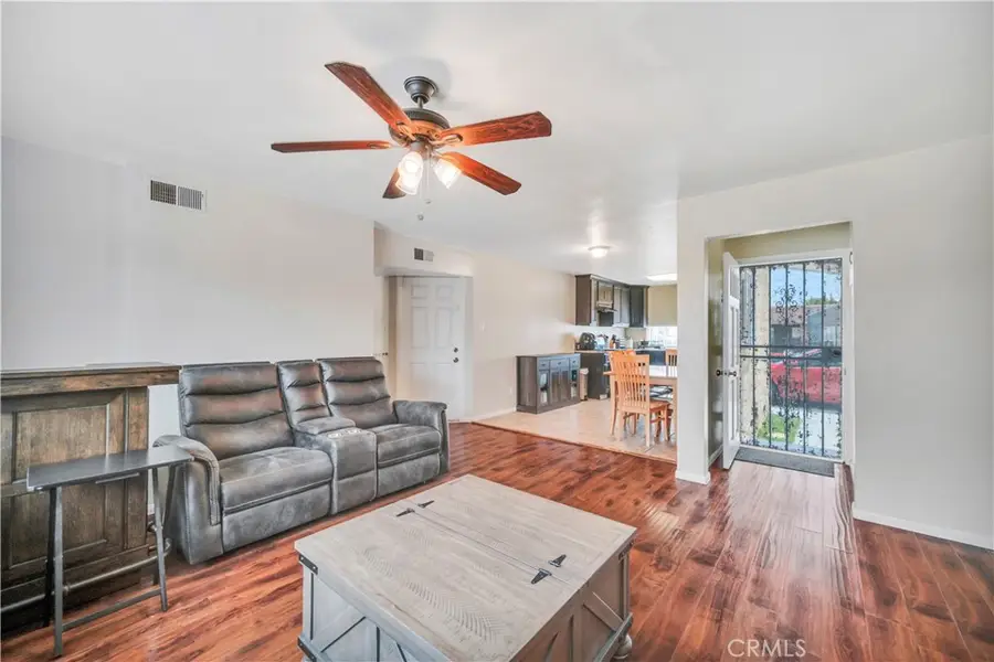 811 W Poplar Street, Compton, CA 90220 - #3