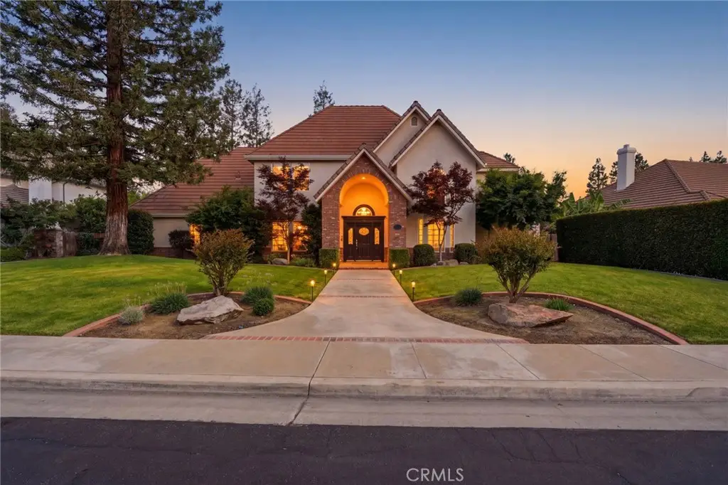5036 Lakewood, Visalia, CA 93291 - #1