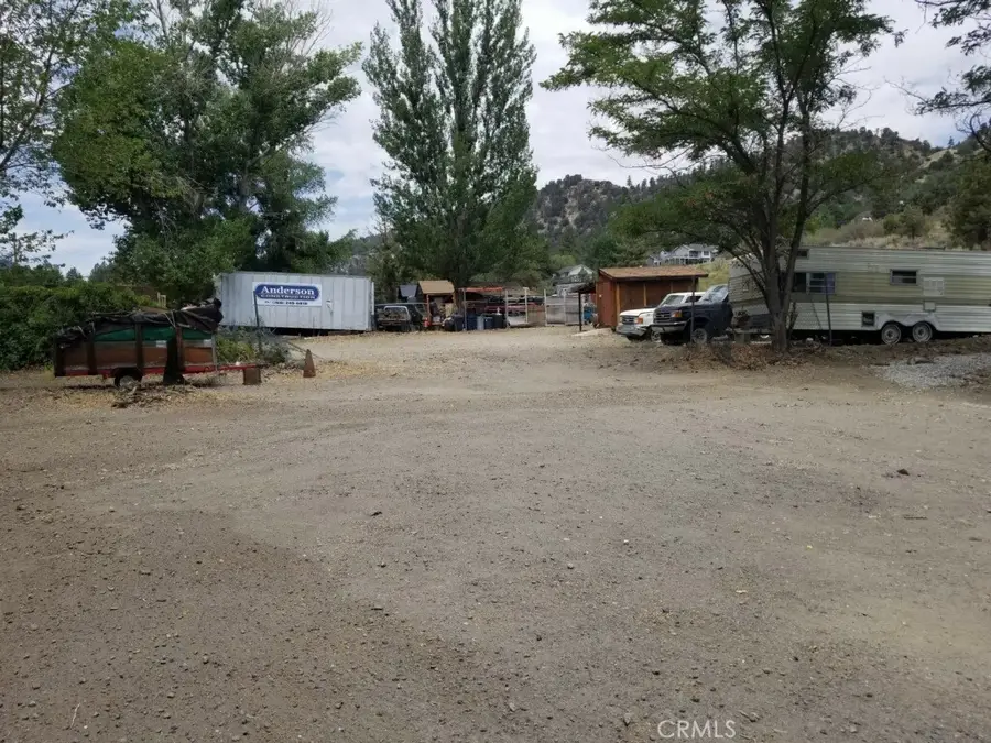 1202 N Hwy 2, Wrightwood, CA 92397 - #3