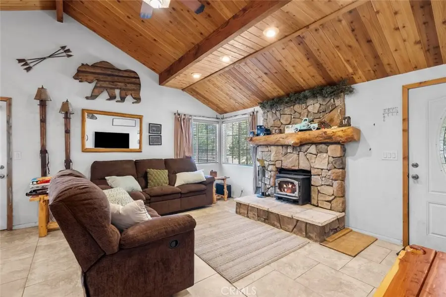 924 Greenway Drive, Big Bear City, CA 92314 - #3