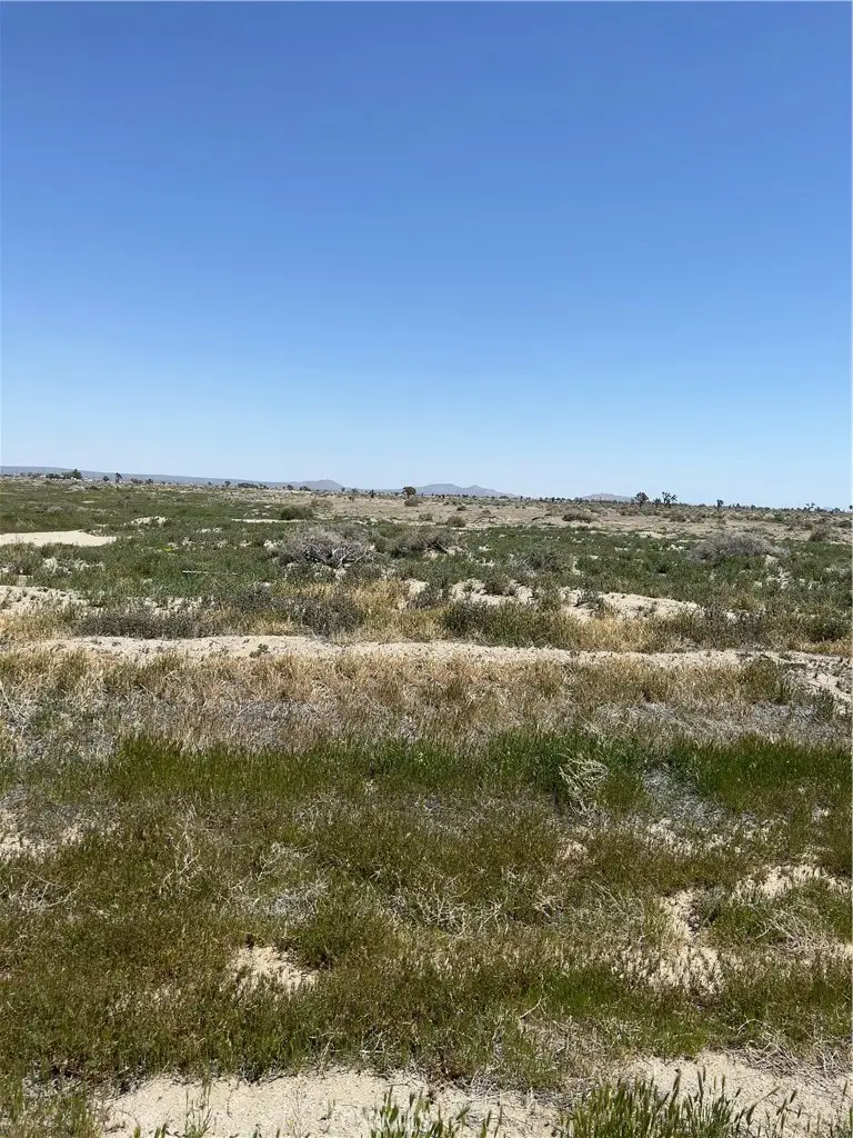 70 E Avenue I, Lancaster, CA 93535 - Image #2