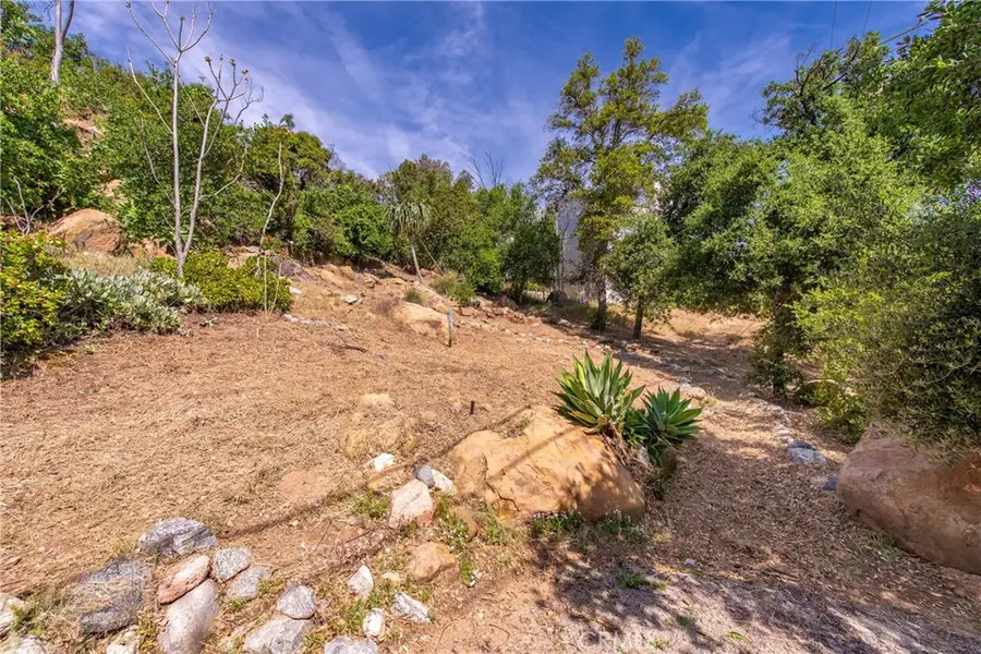 8657 Valley Circle Boulevard, West Hills, CA 91304 - #2