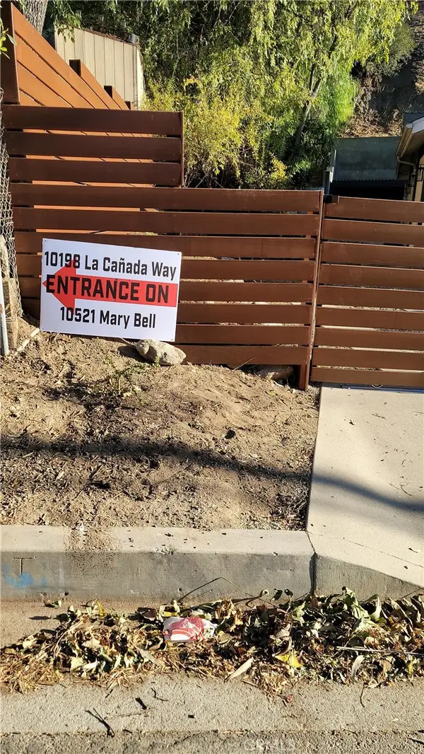 10198 La Canada Way, Sunland, CA 91040