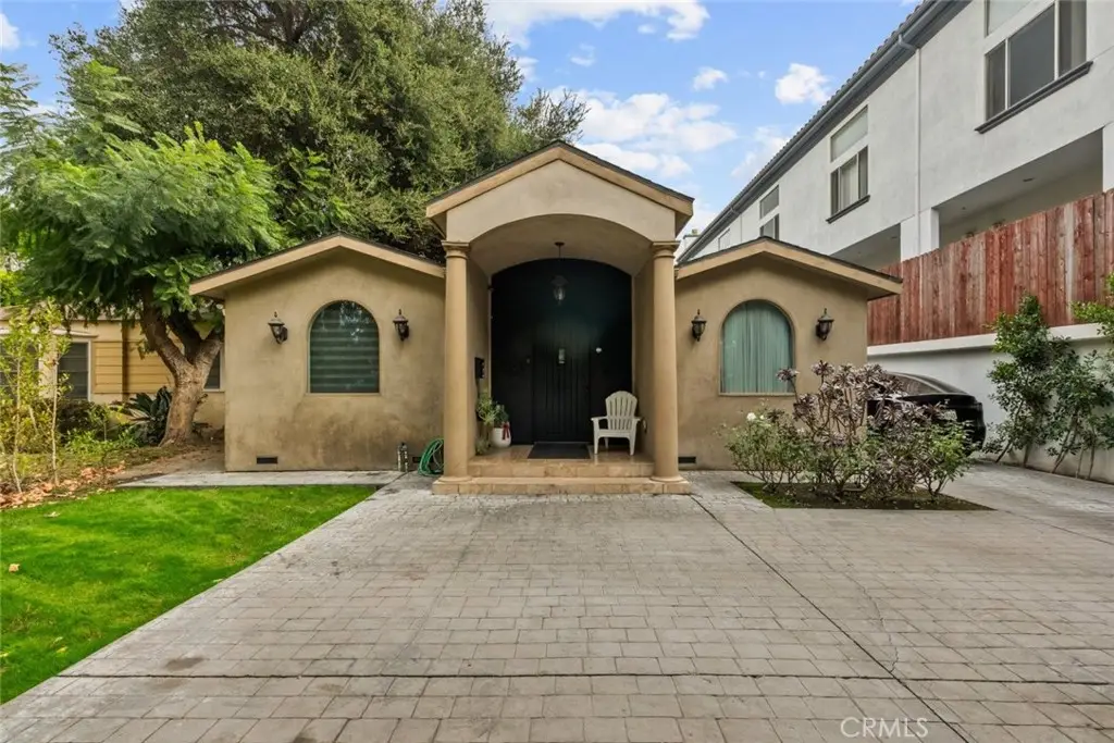 4216 Greenbush Avenue, Sherman Oaks, CA 91423 - Image #1