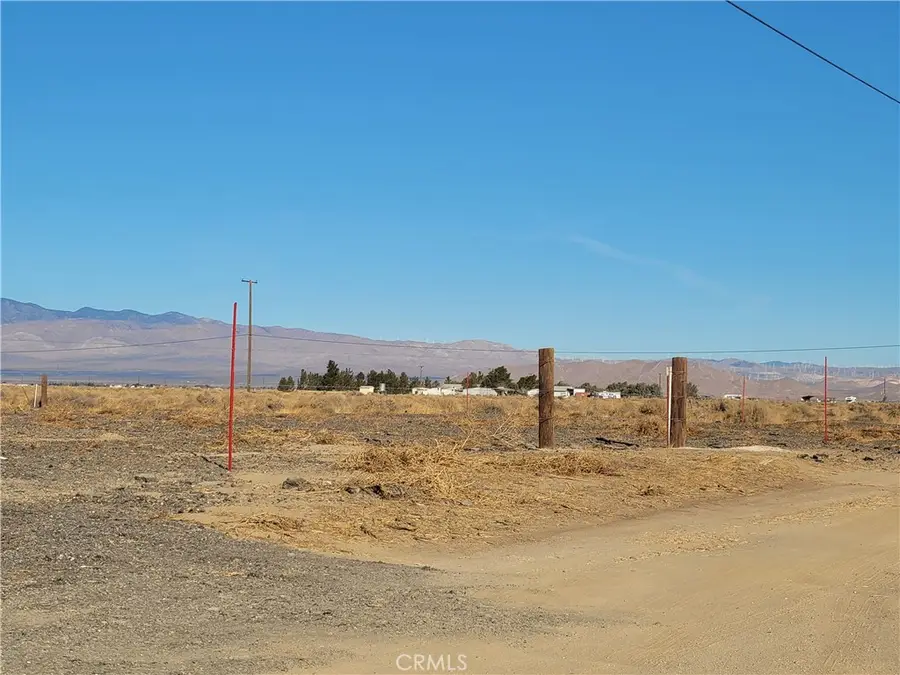 52 W Cor Ave D, Lancaster, CA 93536 - Image #3