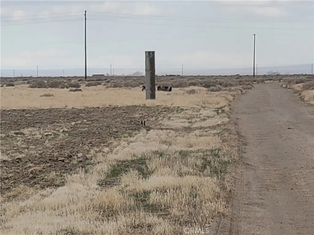 72 W Avenue C, Lancaster, CA 93536 - Image #1