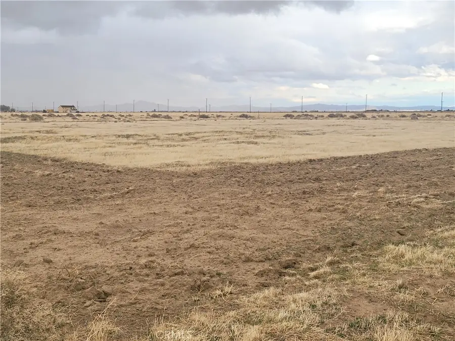 72 W Avenue C, Lancaster, CA 93536 - Image #3