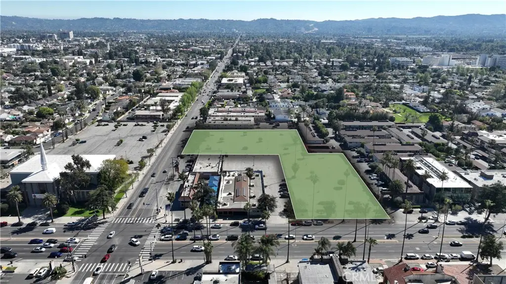 7117 Kester Avenue, Van Nuys, CA 91405 - Image #1