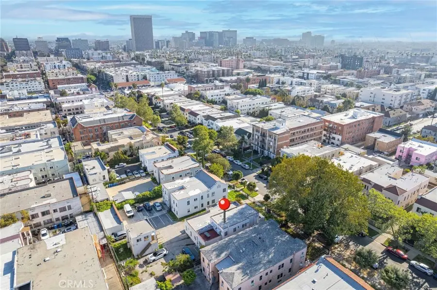 144 S Catalina Street, Los Angeles, CA 90004 - Image #2