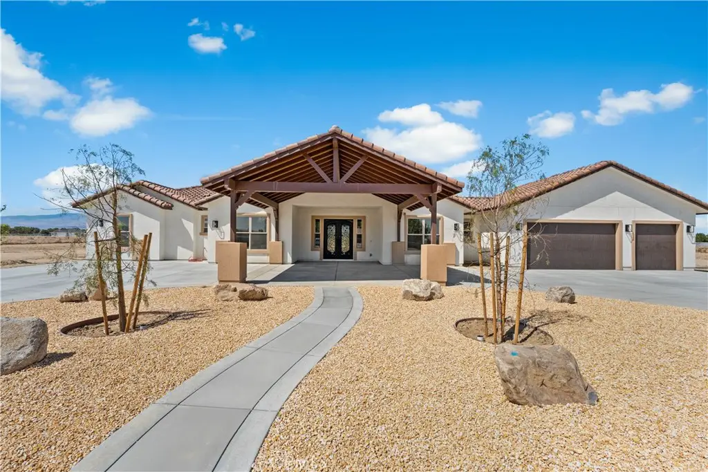 7117 Avenue A-4, Lancaster, CA 93536 - Image #1