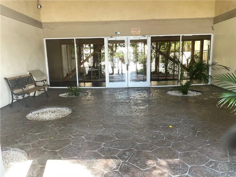 7800 Topanga Canyon Boulevard #208, Canoga Park, CA 91304 - Image #2