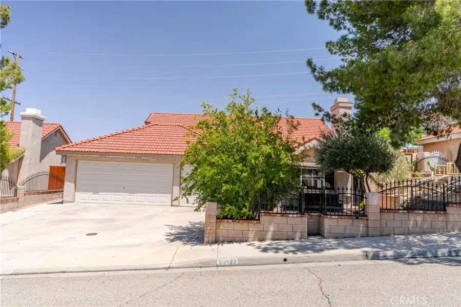38522 Desert Flower Drive, Palmdale, CA 93551 - Image #2