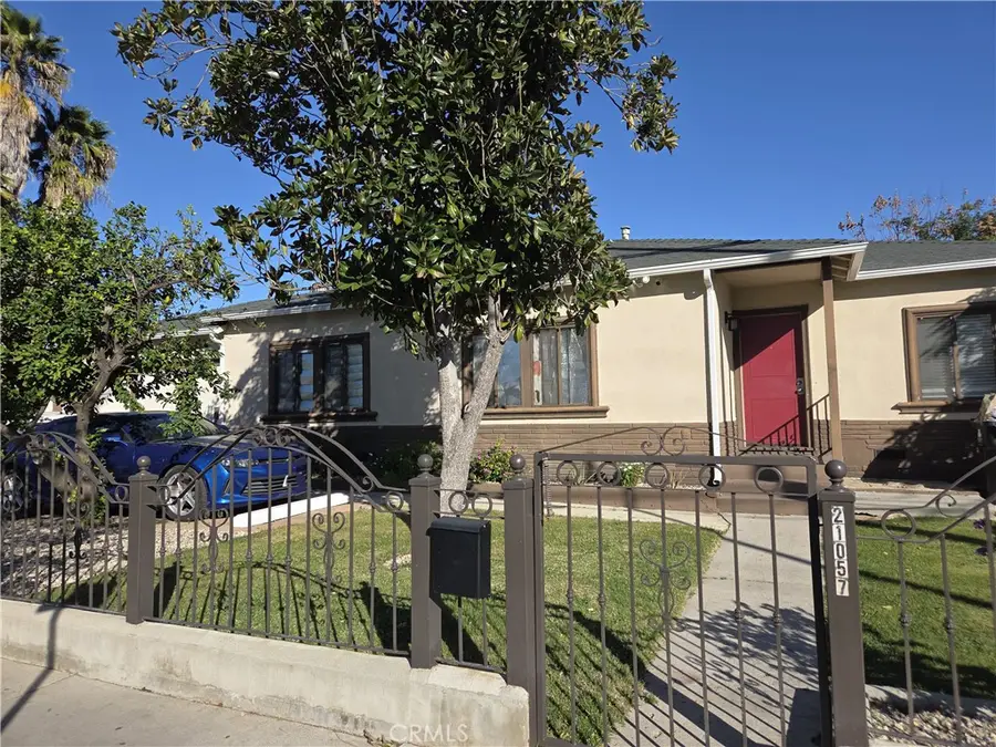 21057 Runnymede Street, Canoga Park, CA 91303 - #2