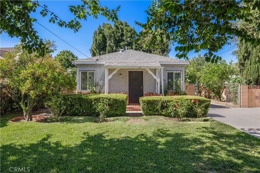 16005 Wyandotte Street, Lake Balboa, CA 91406 - Image #2