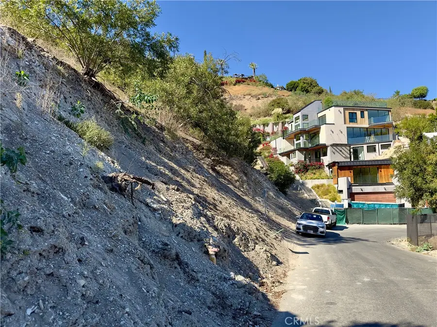 3747 Camino De La Cumbre, Sherman Oaks, CA 91423 - #2