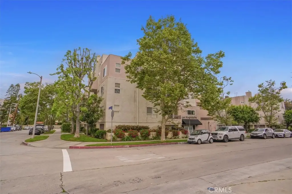 11230 Peach Grove Street #206, North Hollywood, CA 91601 - #1