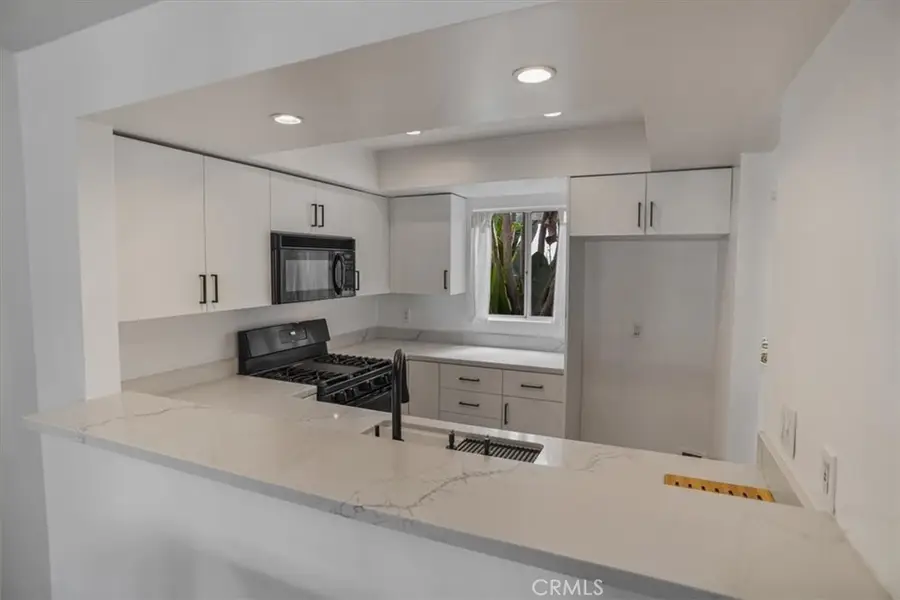 11230 Peach Grove Street #206, North Hollywood, CA 91601 - #2