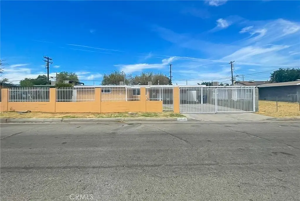 44739 3rd E, Lancaster, CA 93535 - #1
