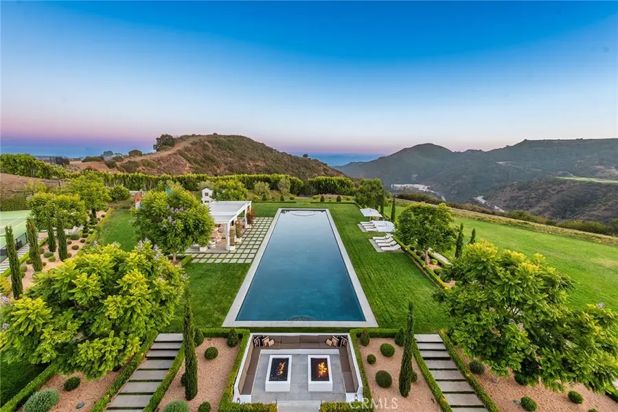 2100 Stratford Circle, Los Angeles, CA 90077 - #3