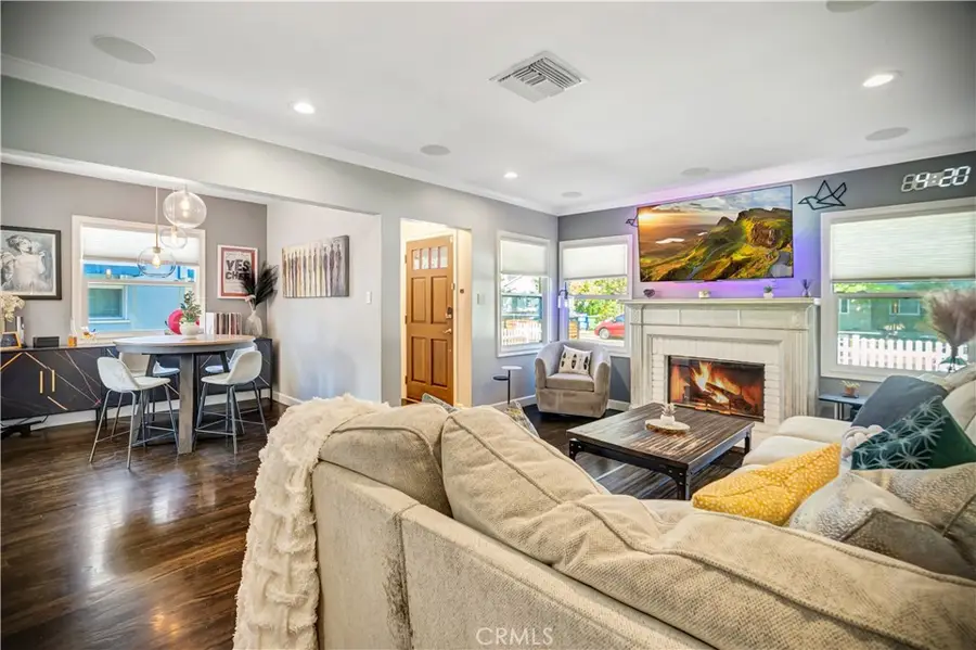 6455 Densmore Avenue, Lake Balboa, CA 91406 - Image #3