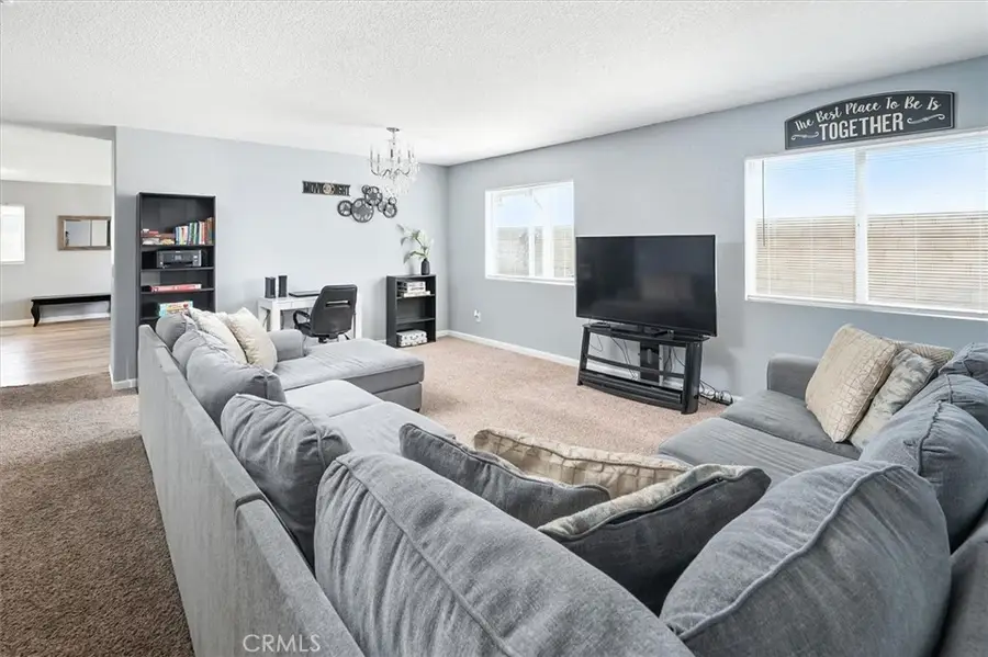 45424 Spahn Lane, Lancaster, CA 93535 - Image #2
