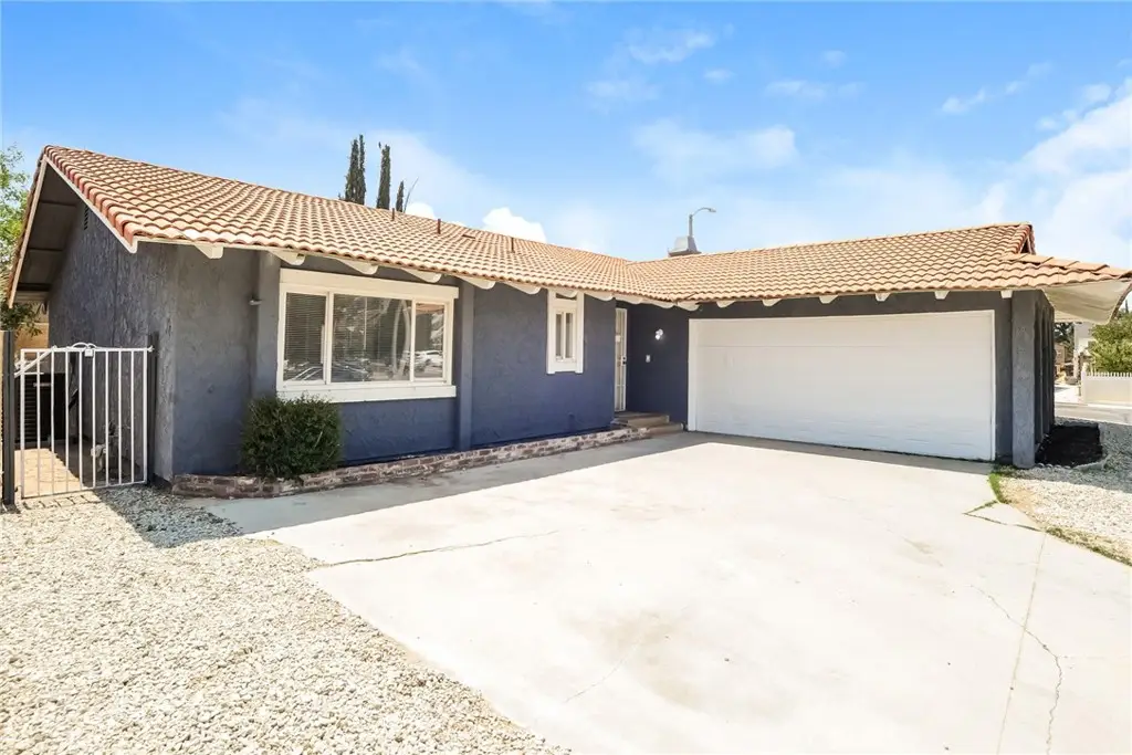 1204 Donatello, Lancaster, CA 93535 - #1