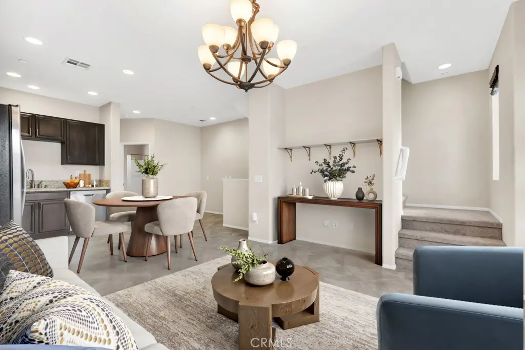 14665 Sherman Way, Van Nuys, CA 91405 - #1