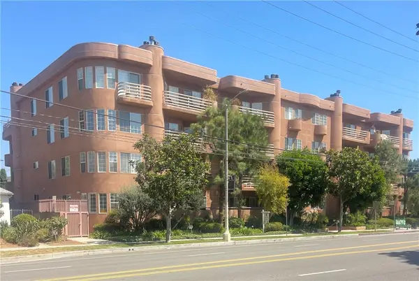 4310 Cahuenga Boulevard #103, Toluca Lake, CA 91602