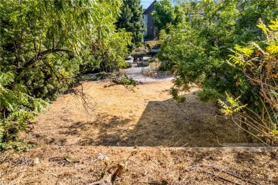 942 E Edgeware Road, Los Angeles, CA 90026 - Image #2